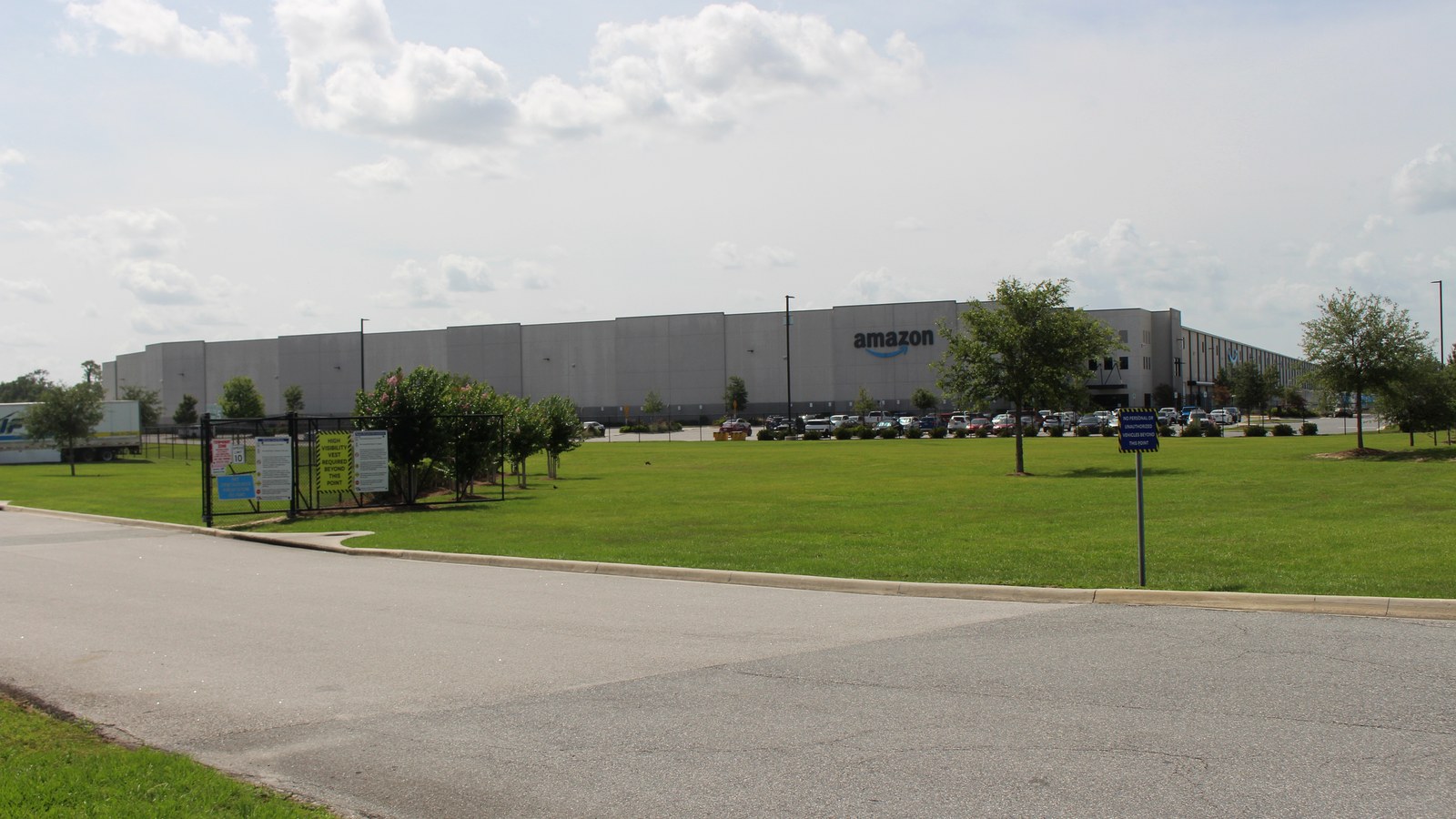 Amazon fulfillment center in Ocala with building and logistics scale visible.