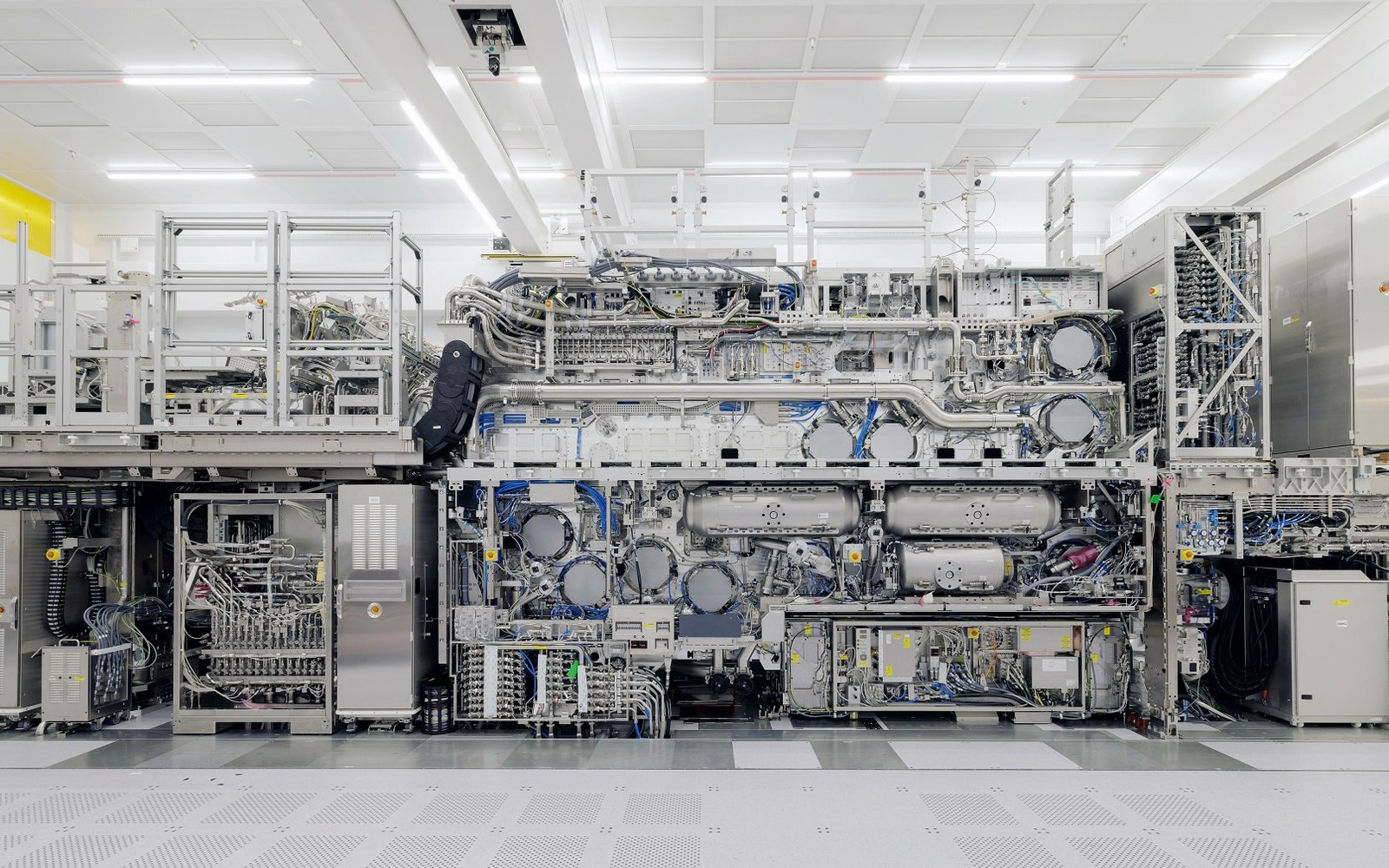 An open, fully assembled ASML TWINSCAN EXE:5000 High-NA EUV lithography system.