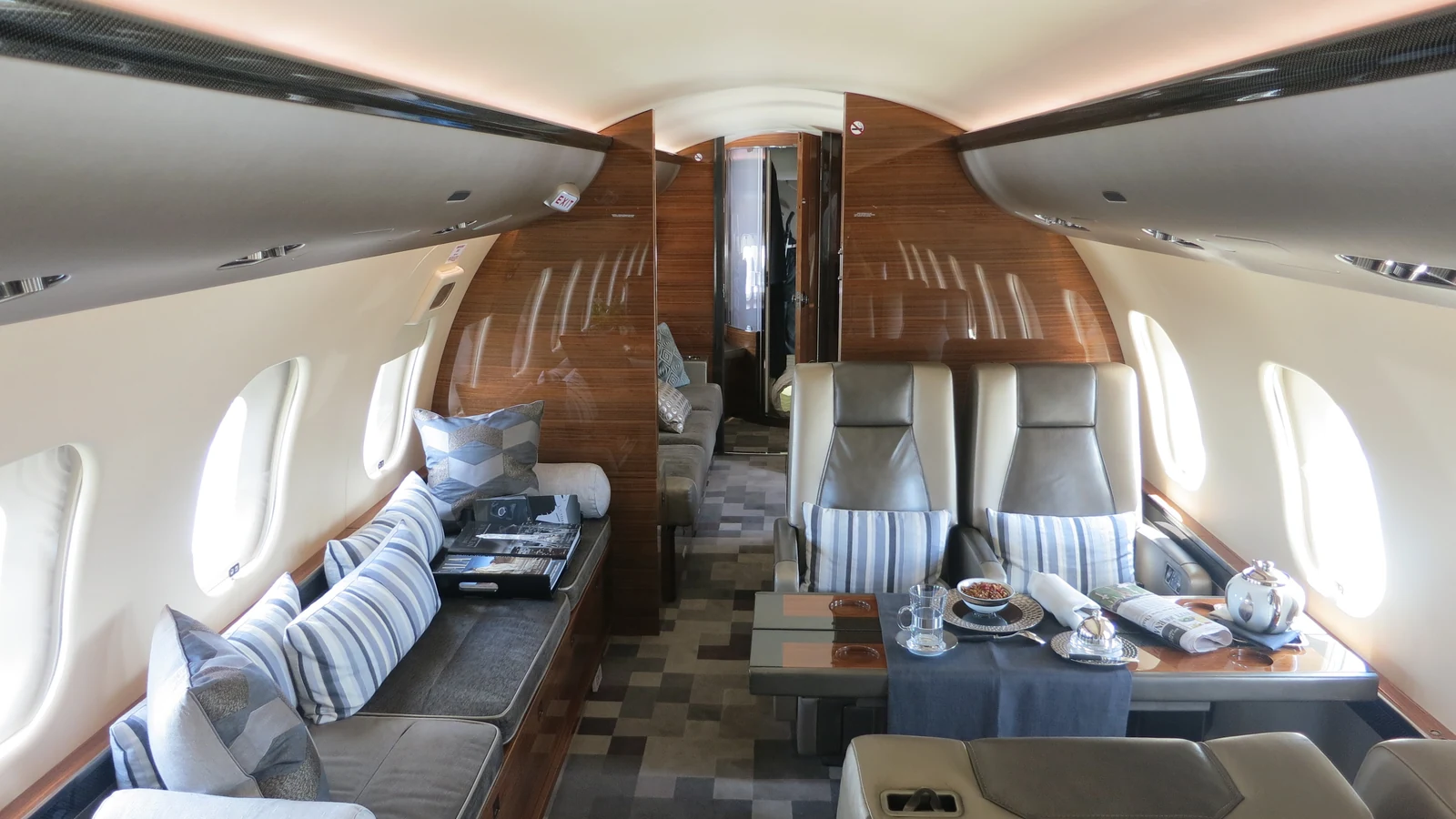 Aft cabin inside a Bombardier Global 6000.