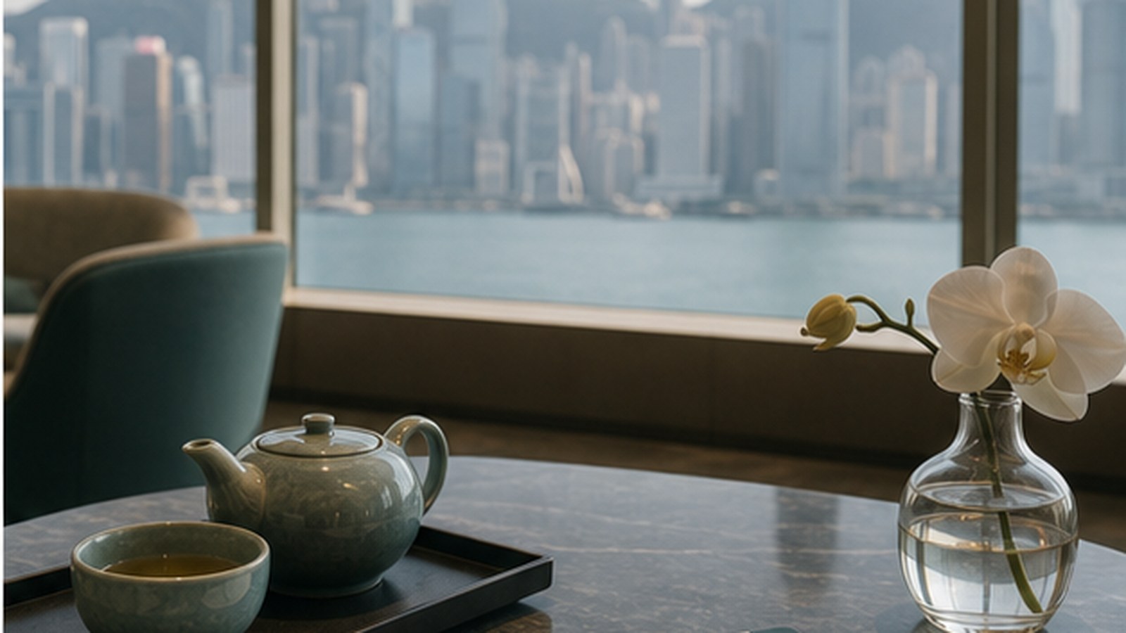 Cathay Pacific generated non-logo brand visual: Lounge service gives the brand a Hong Kong surface.