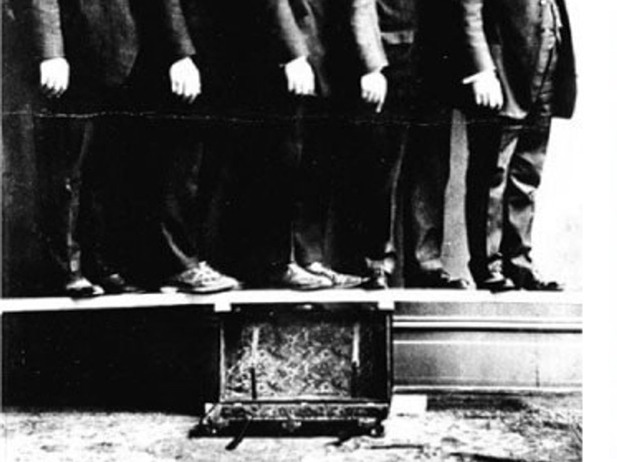 Samsonite source mark for 1910 / trunk origin context
