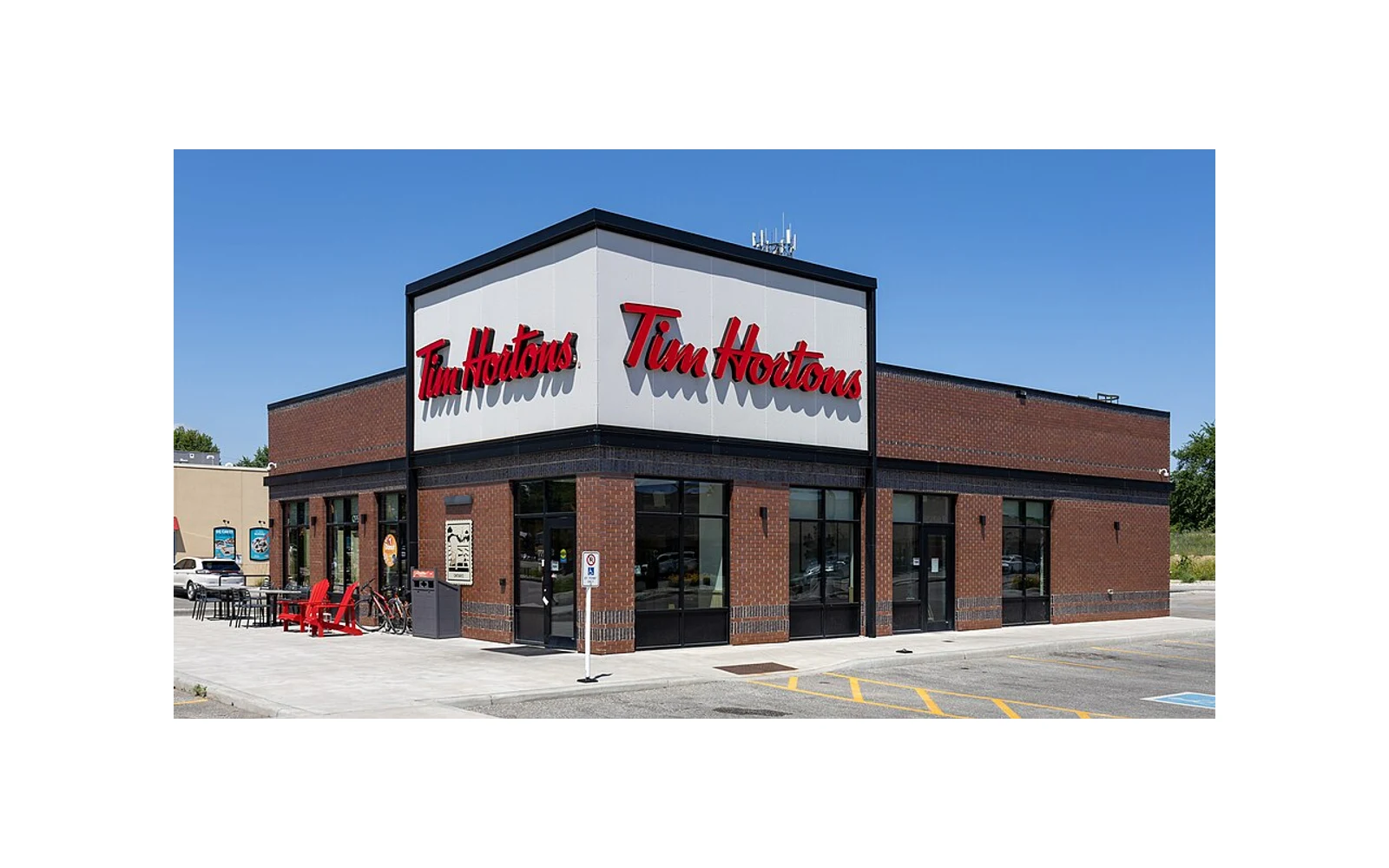 Tim Hortons restaurant
