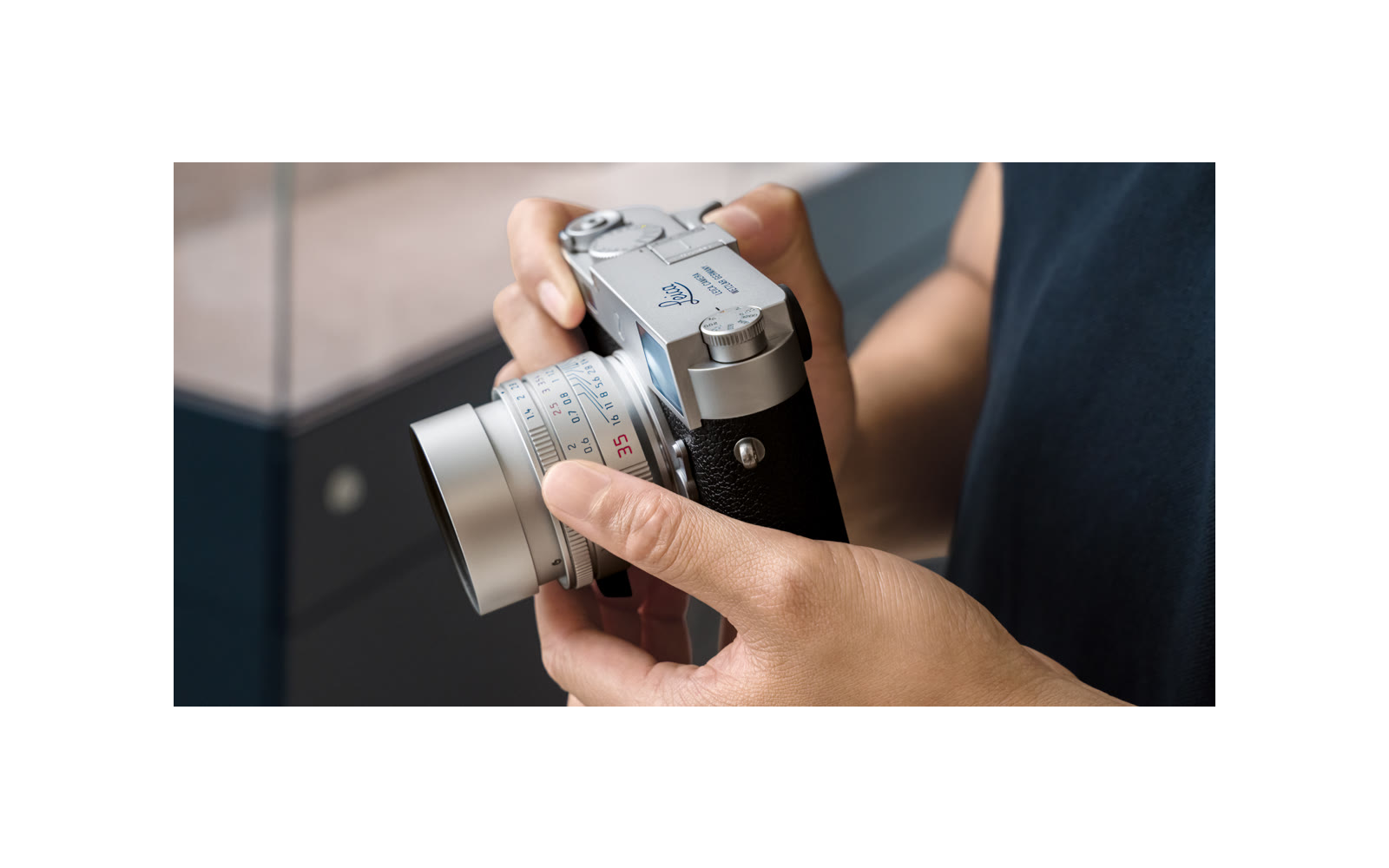 Image accompanying Leica Camera, Service