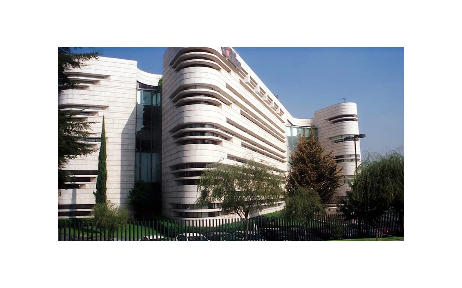Grupo Bimbo office building